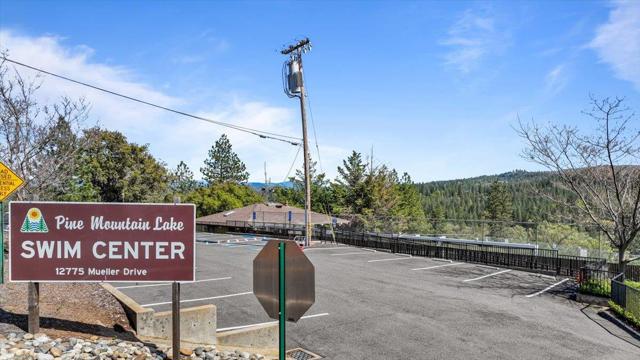 20944 Woodside Way, Groveland CA: https://media.crmls.org/mediaz/5cb31f12-c8c8-4ca1-ad6b-d9fa0e3ff9a2.jpg