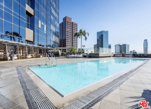 1100 Wilshire Boulevard, Los Angeles CA: https://media.crmls.org/mediaz/5cb34301-35ed-4e88-b938-92415007f432.jpg
