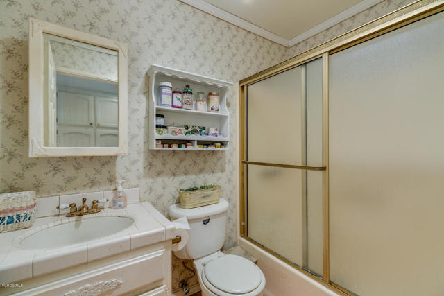 1480 Magnolia Drive, Santa Paula CA: https://media.crmls.org/mediaz/5cb4eb3b-267a-48c5-9a1b-fc56621458cc.jpg