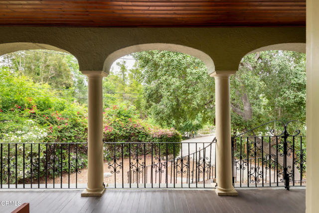 413 Sycamore Place, Sierra Madre CA: https://media.crmls.org/mediaz/5cb5bc75-33f4-43e3-8244-8793be623797.jpg