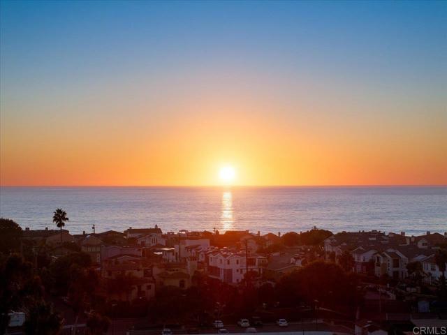 Detail Gallery Image 9 of 63 For 2517 State St, Carlsbad,  CA 92008 - 2 Beds | 2/2 Baths