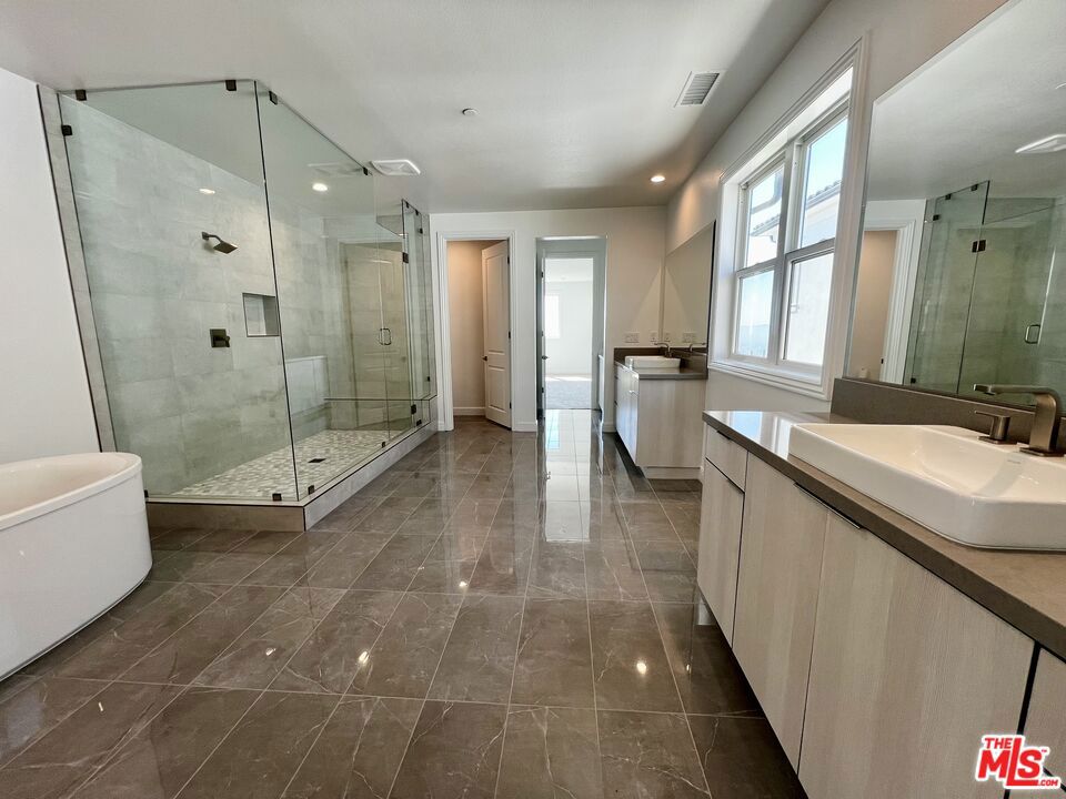 MLS #26837941 image #23