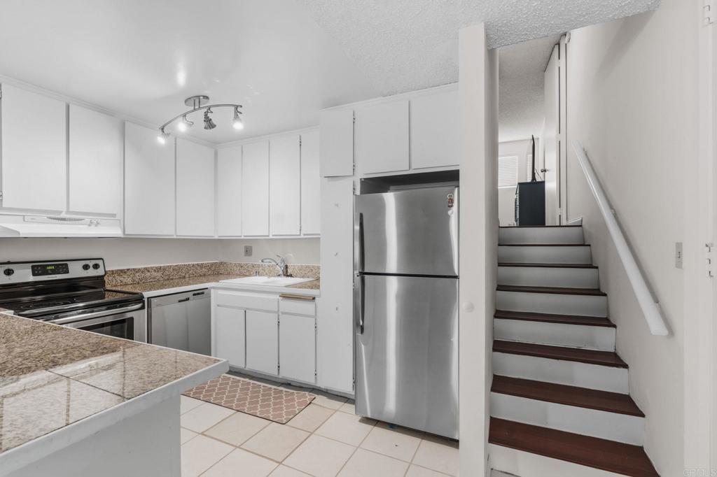 4545 Collwood Boulevard - photo 6