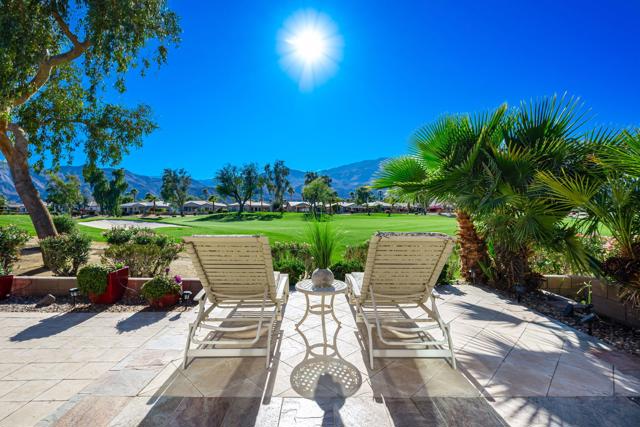 81945 Golden Star Way, La Quinta CA: https://media.crmls.org/mediaz/5cb89671-2432-4c54-a832-07e3a8df6845.jpg