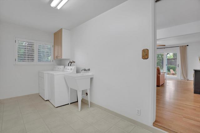 1198 Quail Ct, Concord CA: https://media.crmls.org/mediaz/5cb93fd8-ac3c-4801-90bb-39a25af8ecf3.jpg