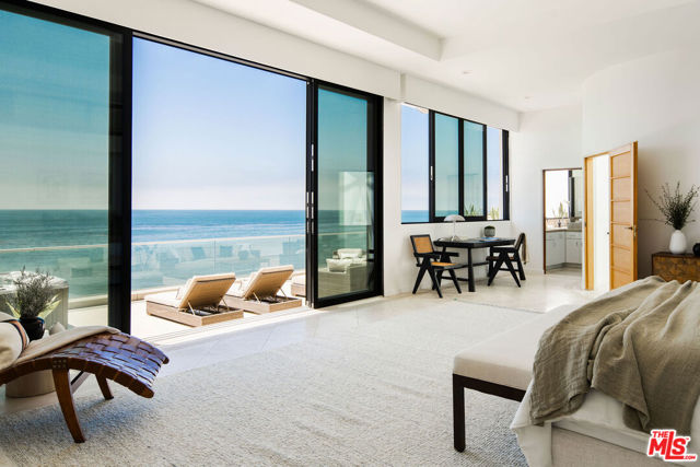 26520 Latigo Shore Drive, Malibu CA: https://media.crmls.org/mediaz/5cb96967-e8c5-4418-ba95-4dabb63a5a0c.jpg
