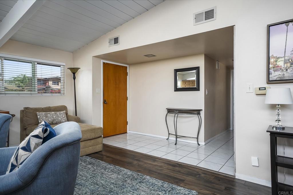 3026 Poinsettia Dr - photo 10