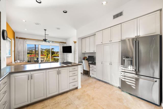 Image 31 of 62 For 143 Desert Holly Drive