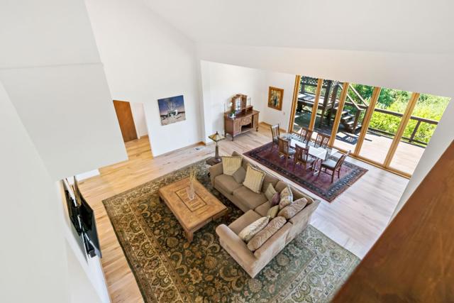 711 W California Way, Redwood City CA: https://media.crmls.org/mediaz/5cba108c-8f3c-48c6-9c24-4a9666a49ce0.jpg