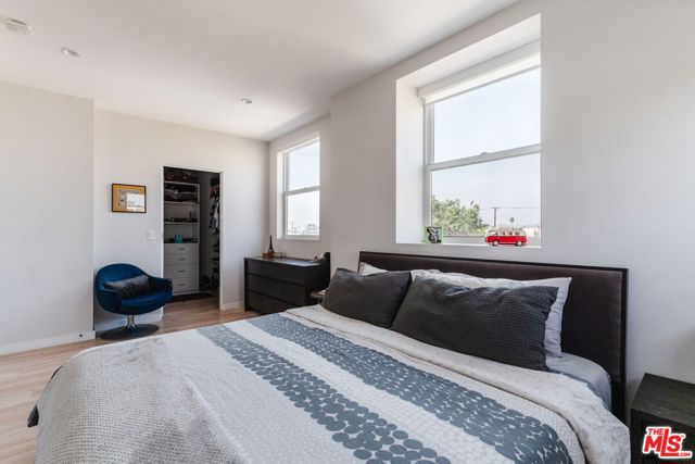 6072 Pickford Street, Los Angeles CA: https://media.crmls.org/mediaz/5cba9c8e-7f5b-401e-9f40-c62bed9fef2e.jpg