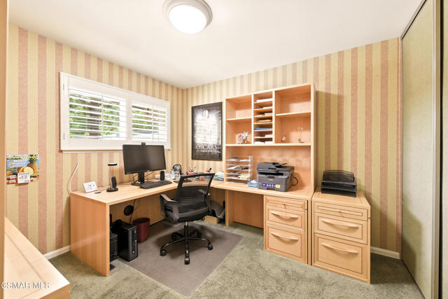 22421 Jeffrey Mark Court, Chatsworth CA: https://media.crmls.org/mediaz/5cbac19d-4b18-4b12-8f2c-f9cd70888f10.jpg