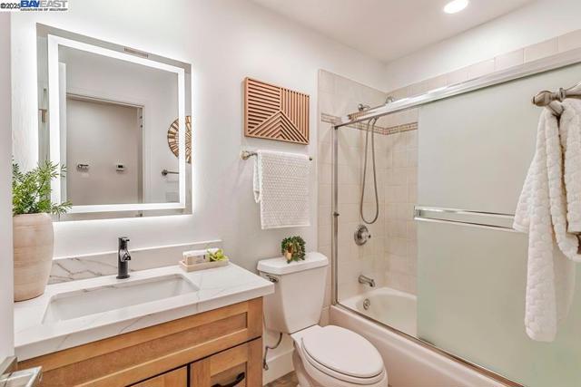 7060 Via Anacapa, San Jose CA: https://media.crmls.org/mediaz/5cbc264c-6440-4a1b-adf8-1abc18fc7e56.jpg