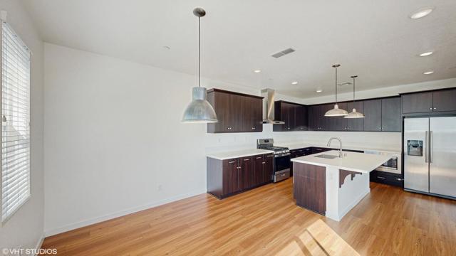Image 8 of 25 For 34 Seasmoke Place