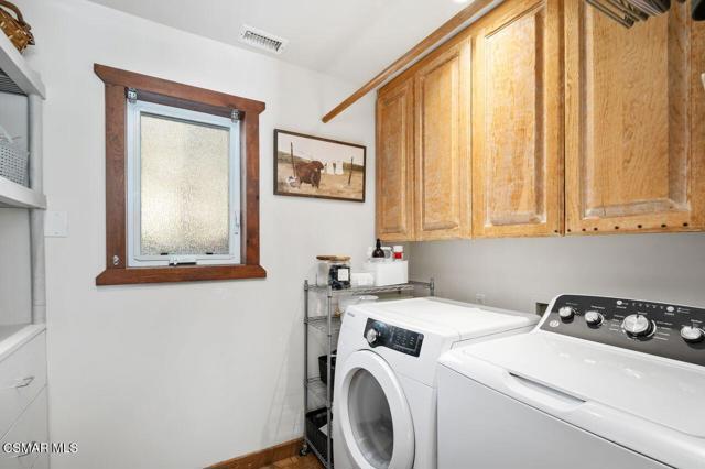1203 Casa Grande Drive, Simi Valley CA: https://media.crmls.org/mediaz/5cbda013-9b90-41d7-ab4e-9979781b49f5.jpg