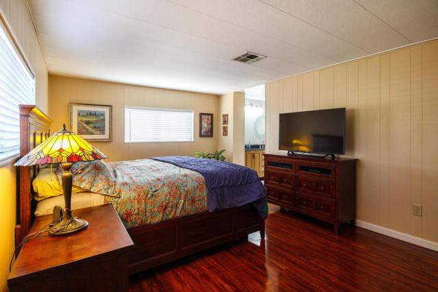 275 Burnett Ave, Morgan Hill CA: https://media.crmls.org/mediaz/5cbe59af-41ee-445f-b414-1df048976959.jpg