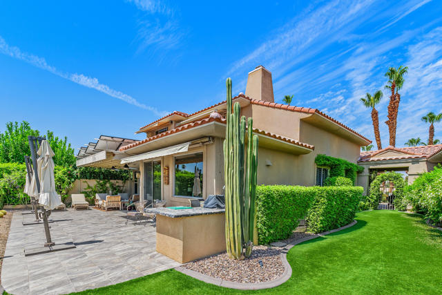 187 Kavenish Drive, Rancho Mirage CA: https://media.crmls.org/mediaz/5cbe5a01-0607-4b66-858a-2f33e0dddc45.jpg