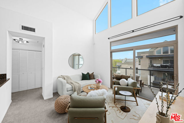 13044 Pacific Promenade, 424 photo 3