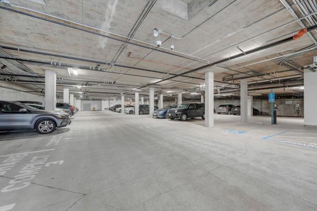 Image 31 of 42 For 815 Tennessee Street 505
