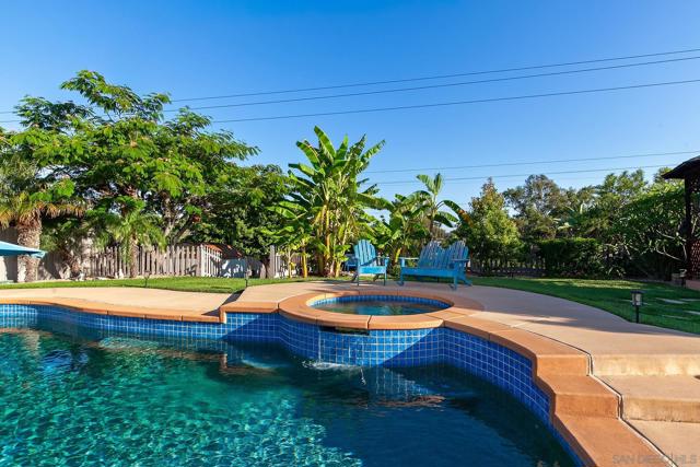 7783 Blue Lake Dr, San Diego CA: https://media.crmls.org/mediaz/5cc1e789-d6c7-4a22-b35b-6e84623bfc25.jpg