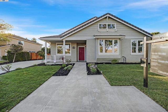 6424 Altamar Cir., Livermore CA: https://media.crmls.org/mediaz/5cc1f090-91ad-48d8-9788-897dc3dc4ff8.jpg
