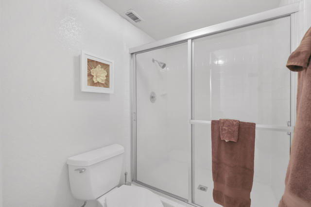 77576 Woodhaven Dr. N Drive, Palm Desert CA: https://media.crmls.org/mediaz/5cc22593-368b-448b-88fa-d17ddd8e6be3.jpg