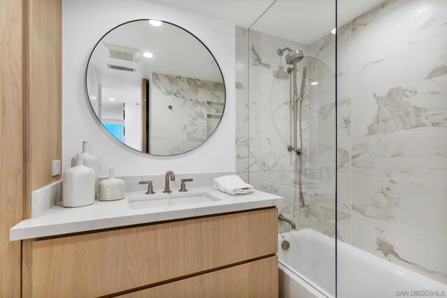 1830 Avenida Del Mundo, Coronado CA: https://media.crmls.org/mediaz/5cc2949f-962b-4f6a-bea9-629e2310430f.jpg