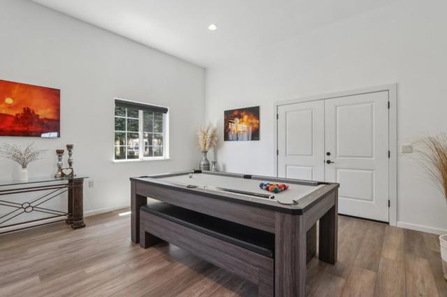 1150 Stony Brook Drive, Hollister CA: https://media.crmls.org/mediaz/5cc2b9f7-7ef6-4ff4-8c31-6eb896f5be68.jpg