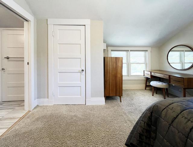 1812 Sanchez Avenue, Burlingame CA: https://media.crmls.org/mediaz/5cc309d3-d24a-4cb4-a021-0548e35c1ce0.jpg