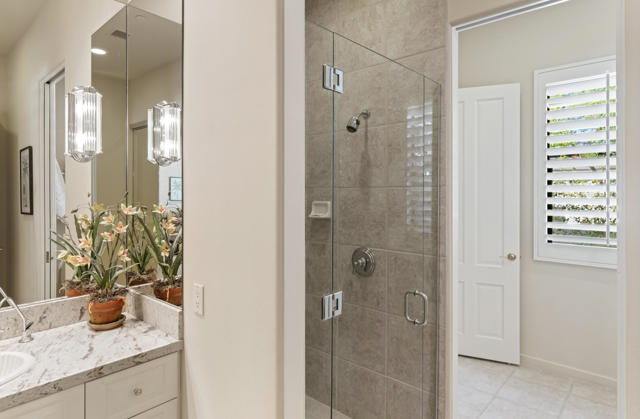 900 Dogwood Circle E, Palm Springs, CA 92264
