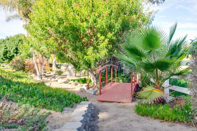 623 Quail Gardens Lane, Encinitas CA: https://media.crmls.org/mediaz/5cc699e9-c764-436f-be9e-c8798d91ea49.jpg