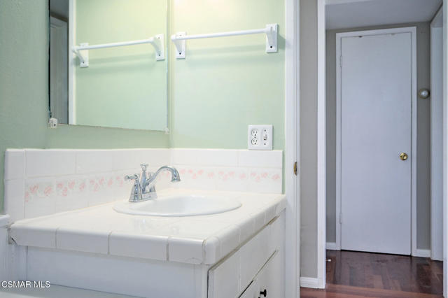 3964 Greenwood Street, Newbury Park CA: https://media.crmls.org/mediaz/5cc6f9ab-24ec-49f7-91e6-7ab5679e2922.jpg