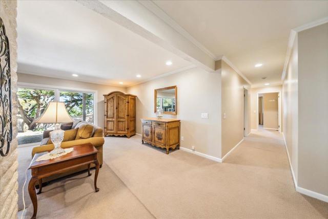 1 Windsor Rise, Monterey CA: https://media.crmls.org/mediaz/5cc7b450-8ff4-4da7-9258-3b2fd56f13b3.jpg
