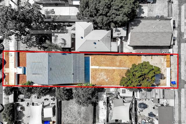 2680 L St, San Diego CA: https://media.crmls.org/mediaz/5cc7bc8a-06fe-4a71-8976-7a13f4c9b581.jpg