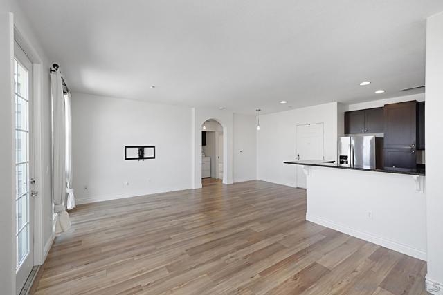 3957 30Th St, San Diego CA: https://media.crmls.org/mediaz/5cc83922-5892-43a5-a686-d788261ac409.jpg