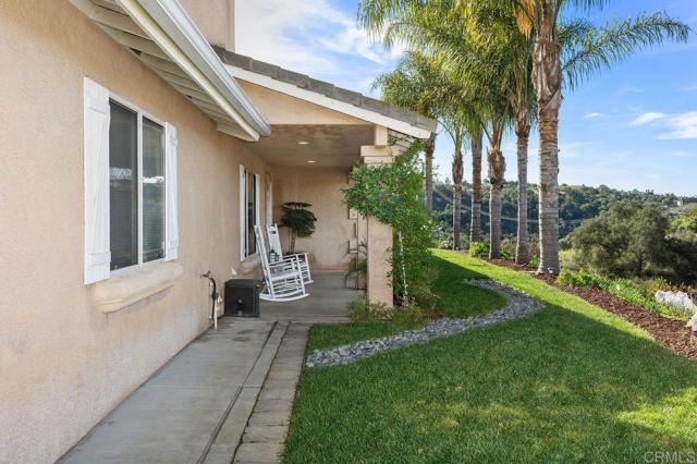 Detail Gallery Image 5 of 49 For 11106 Calgary Way, Valley Center,  CA 92082 - 3 Beds | 2 Baths