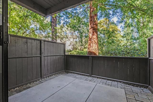 6109 Shelter Creek Lane, San Bruno CA: https://media.crmls.org/mediaz/5cca32e5-69ac-4b5e-9735-605be744e842.jpg