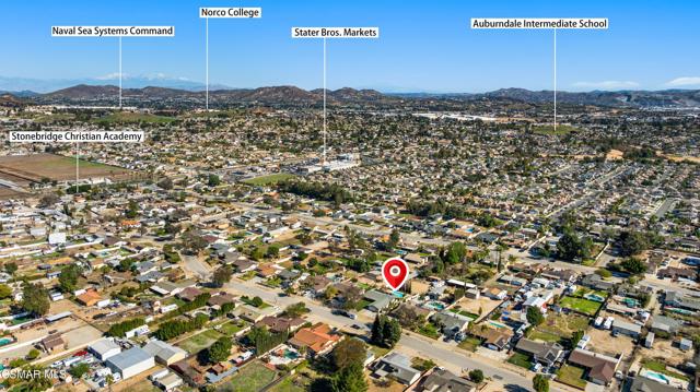 4931 Roundup Road, Norco CA: https://media.crmls.org/mediaz/5ccaf12c-e68b-4975-a1c7-a961a0ba6ee8.jpg