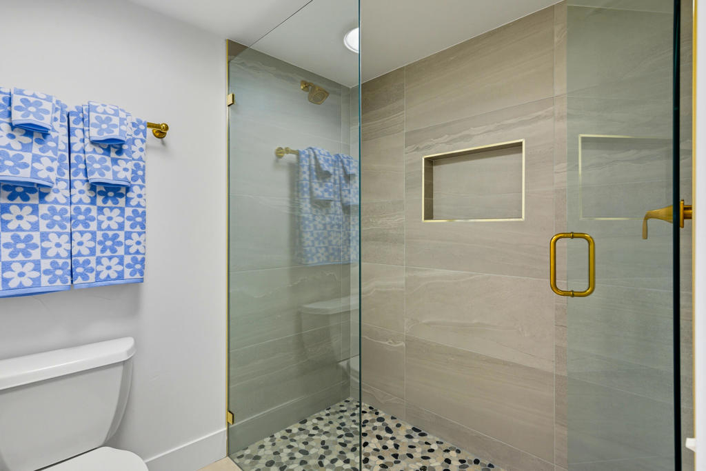 MLS #219136089PS image #32