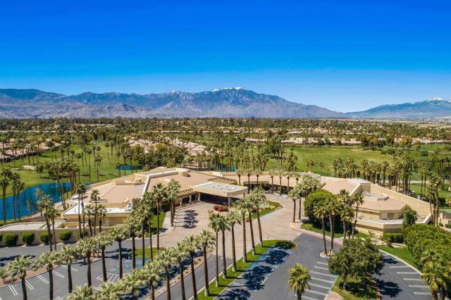 38417 Nasturtium Way, Palm Desert CA: https://media.crmls.org/mediaz/5ccc3589-d049-4667-a9c4-216f8f06b308.jpg