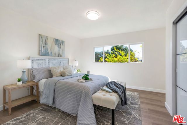 4933 W 20th Street, Los Angeles CA: https://media.crmls.org/mediaz/5cccbafe-9a8a-4529-a7d3-6a9b9f48e881.jpg