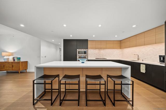 1388 Kettner Blvd, San Diego CA: https://media.crmls.org/mediaz/5ccd2477-ecae-49e5-847b-3d147974263a.jpg