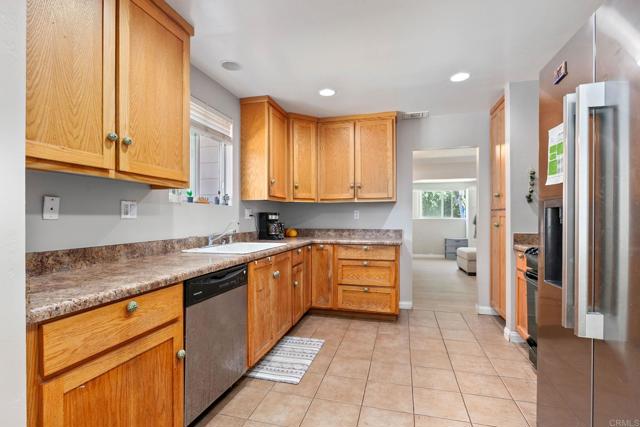 928 930 Osborne Street, Vista CA: https://media.crmls.org/mediaz/5ccd88e9-5025-4a5e-84ae-410a15614242.jpg