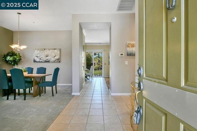 513 Mendota St, Brentwood CA: https://media.crmls.org/mediaz/5ccdb4ee-e539-4269-9d88-126dd9bb1933.jpg