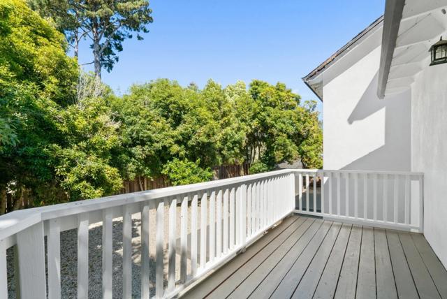 607 Saint Andrews Drive, Aptos CA: https://media.crmls.org/mediaz/5cce2b87-b632-41c2-ba44-c20829216e08.jpg