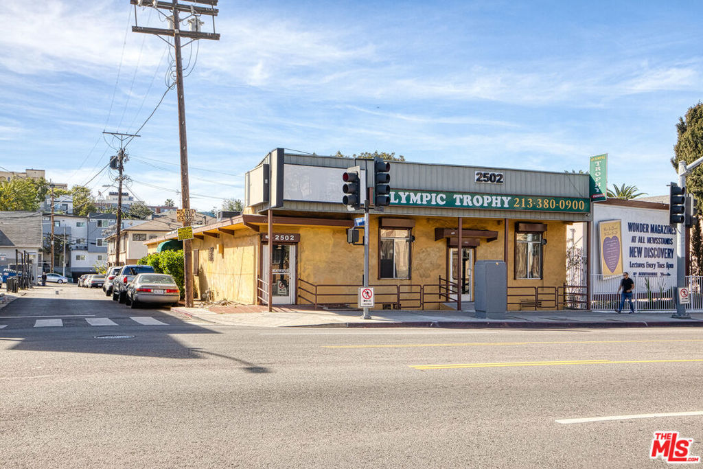 2502 W 3rd Street, Los Angeles, CA 90057