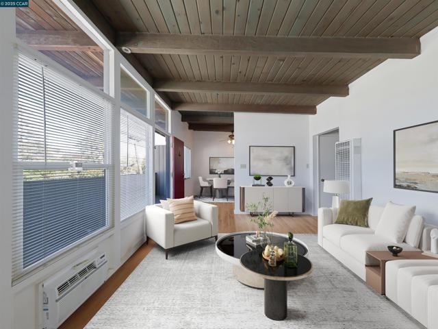 891 Bell Street, Lafayette CA: https://media.crmls.org/mediaz/5ccf65d1-6c0a-4a6a-9e8e-7ac4faa51bf5.jpg