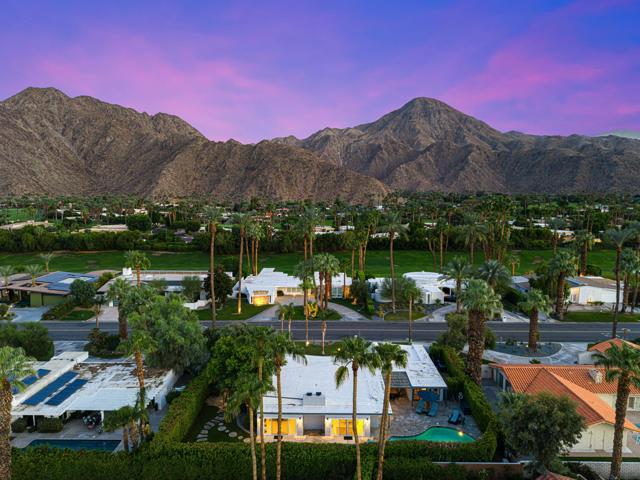 76140 Fairway Drive, Indian Wells CA: https://media.crmls.org/mediaz/5cd01fcf-9b61-4c92-92f9-d37b227c7987.jpg