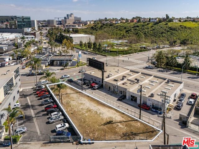 11833 Major Street photo 4