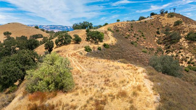 0 Oak Glen Avenue, Morgan Hill CA: https://media.crmls.org/mediaz/5cd2997c-1dec-4622-9662-a20d279ea5a9.jpg