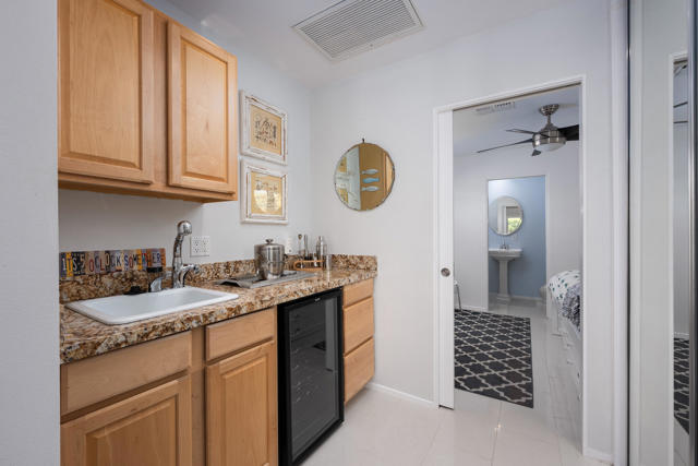 590 N Plaza Amigo, Palm Springs, CA 92262